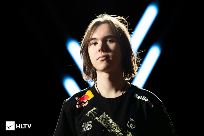 LDL打假赛？TES.C AD选手杨达涉嫌打假赛自查