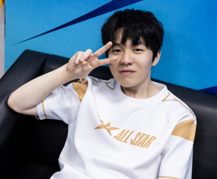 JD Gaming 官方： MISSING 玩家正式续约再战一年！